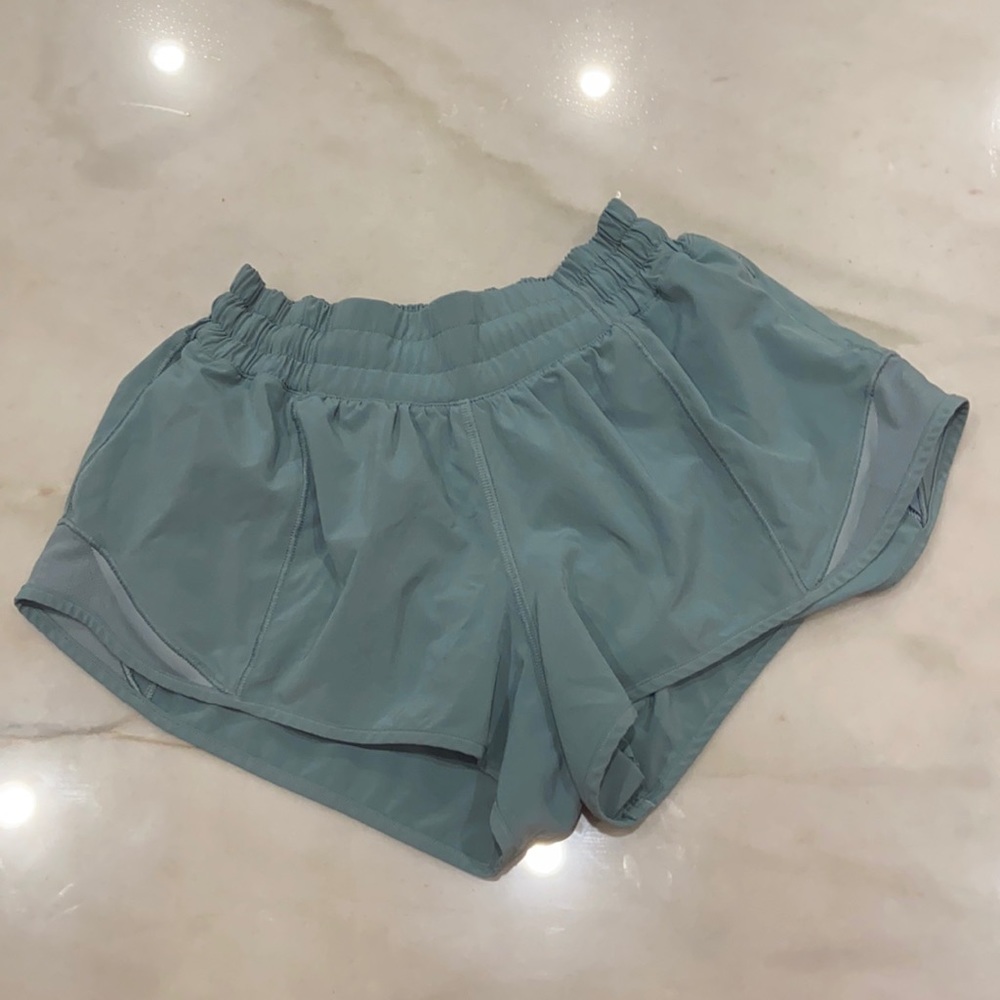 ~LULULEMON SHORTS~